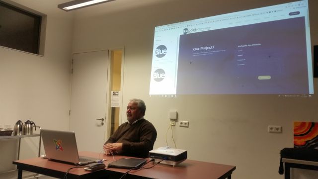 Etienne Martens start zijn presentatie bij JUG Breda